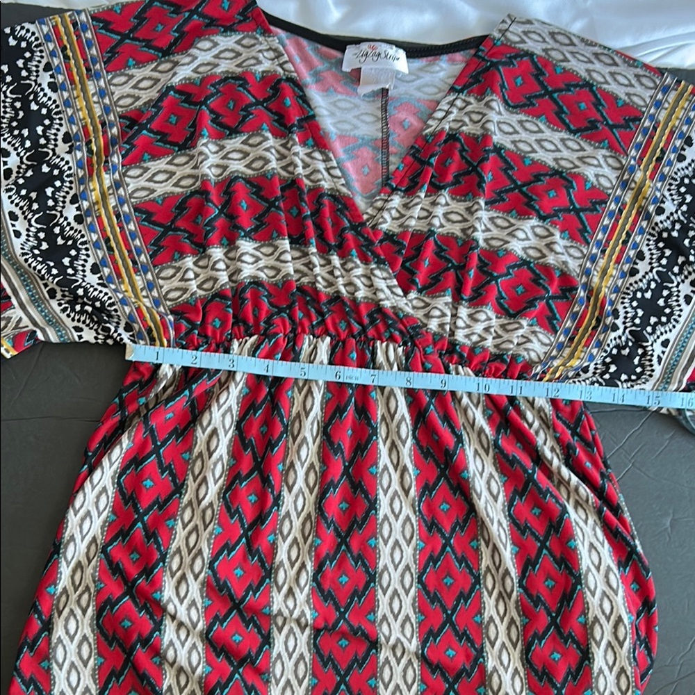 Red and Black V-Neck Dolman Sleeve Mini Dress - Picture 7 of 11